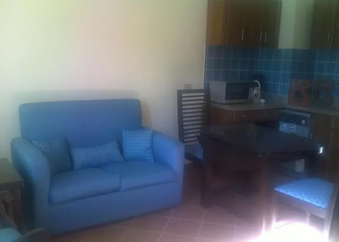 Apartmanhotel Kamareia & Compound Gurdaka