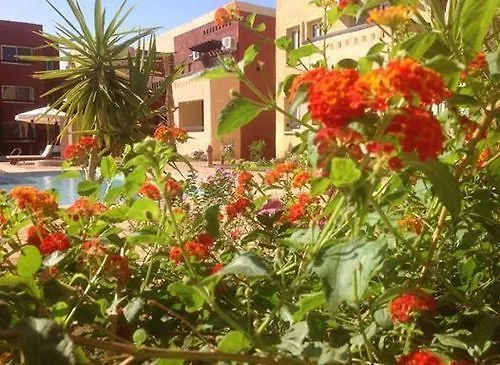 Kamareia & Compound 3* Gurdaka