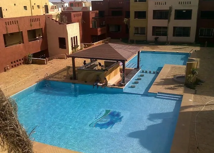 Kamareia & Compound Apartmanhotel Gurdaka